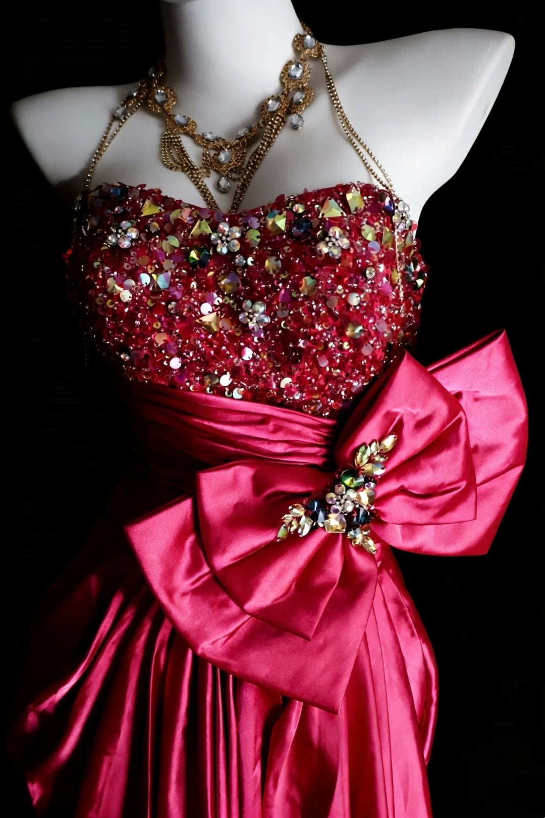 Bescheidene Abschlussballkleider A-Linie Trägerlos Hot Pink Fuchsia Langes formelles Tanzkleid N2975