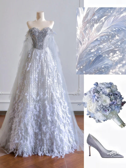Zeitloses Ballkleid mit Herzausschnitt, silbernen Pailletten, Perlen und Federn – Inspiration für lange Abendkleider und Partykleider N306
