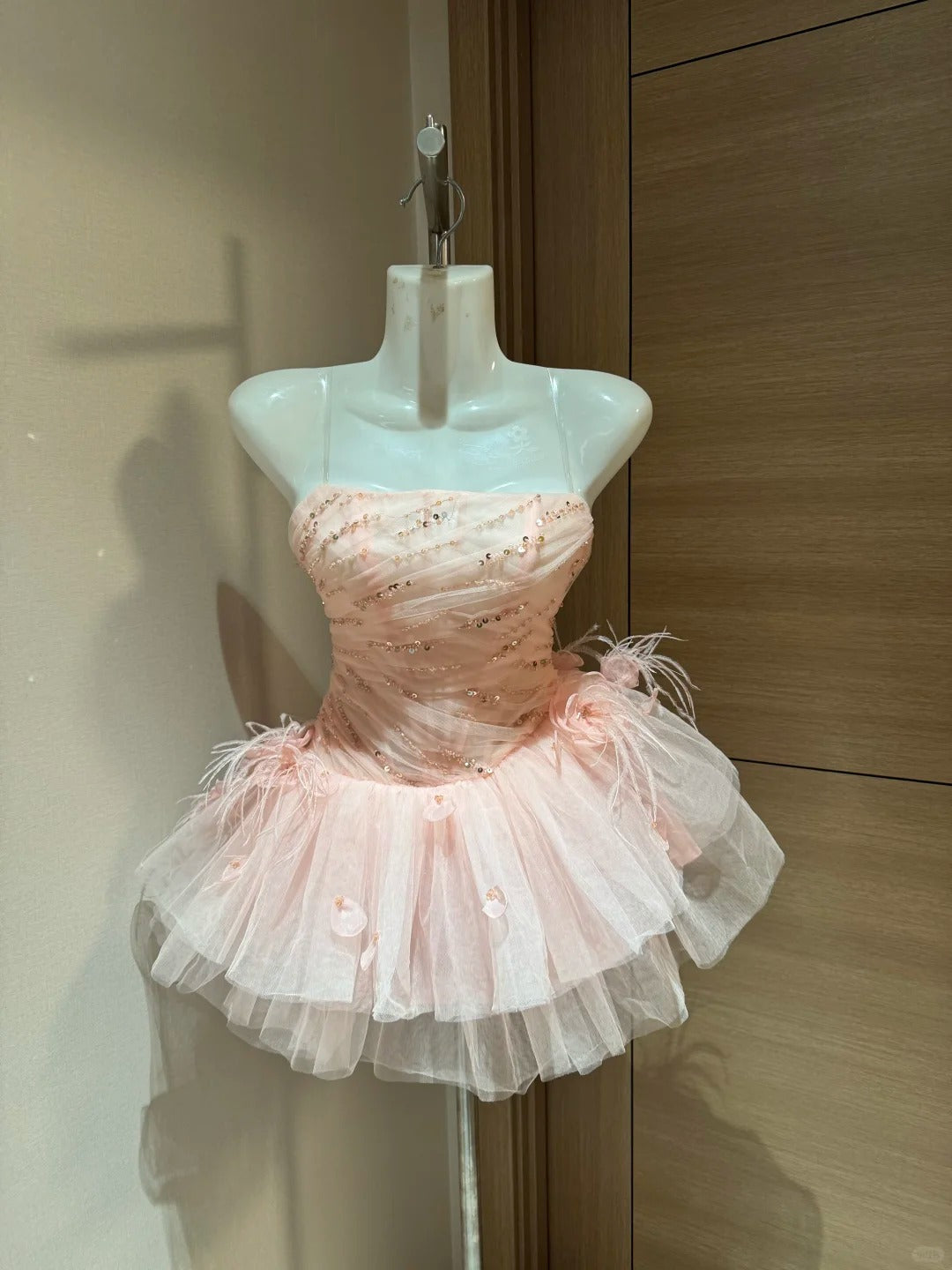Robe de bal mignonne bustier rose poudré en tulle inspiration "Nuit à Rio" idées de robes de bal de promo Robes de bal de promo RB4034