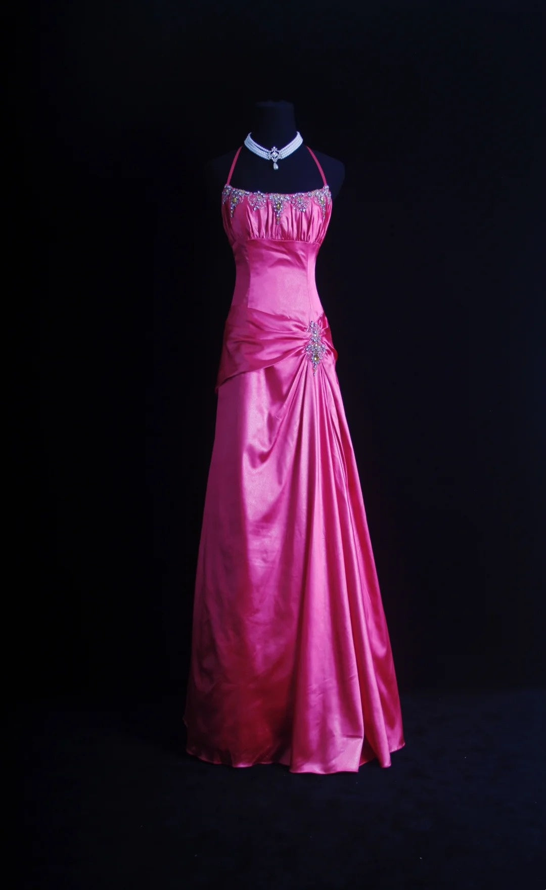 Robe de bal longue rétro rose fuchsia en satin, coupe trapèze, dos nu, inspiration années 2000, tenue de soirée pour un 19e anniversaire, N502