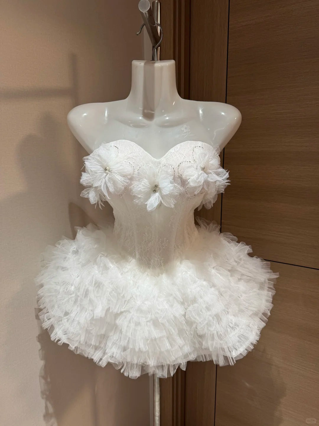 Jolies robes de bal bustier en tulle blanc pour une soirée à Rio, inspiration robes de bal Hoco Idées robes de bal RB4033