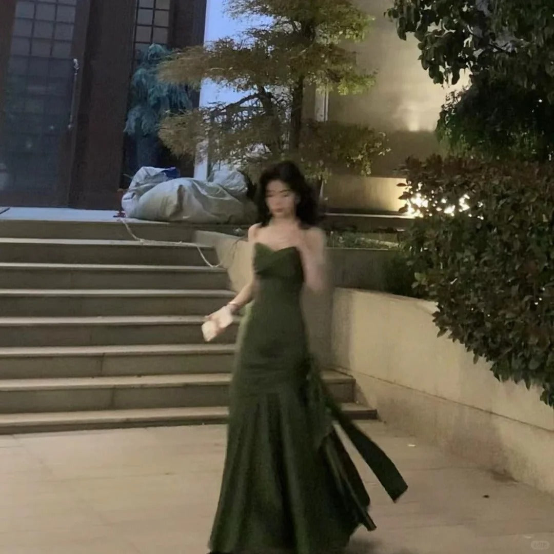 Superbe Robe de Soirée Chic Sirène Bretelles Fines en Satin Vert Foncé Plissé Longue Robe de Bal N2823