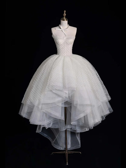 Elegante Ballkleider, asymmetrische, trägerlose weiße Tüllkleider für Abschlussball, Abiturkleid, Outfits zum 20. Geburtstag N507