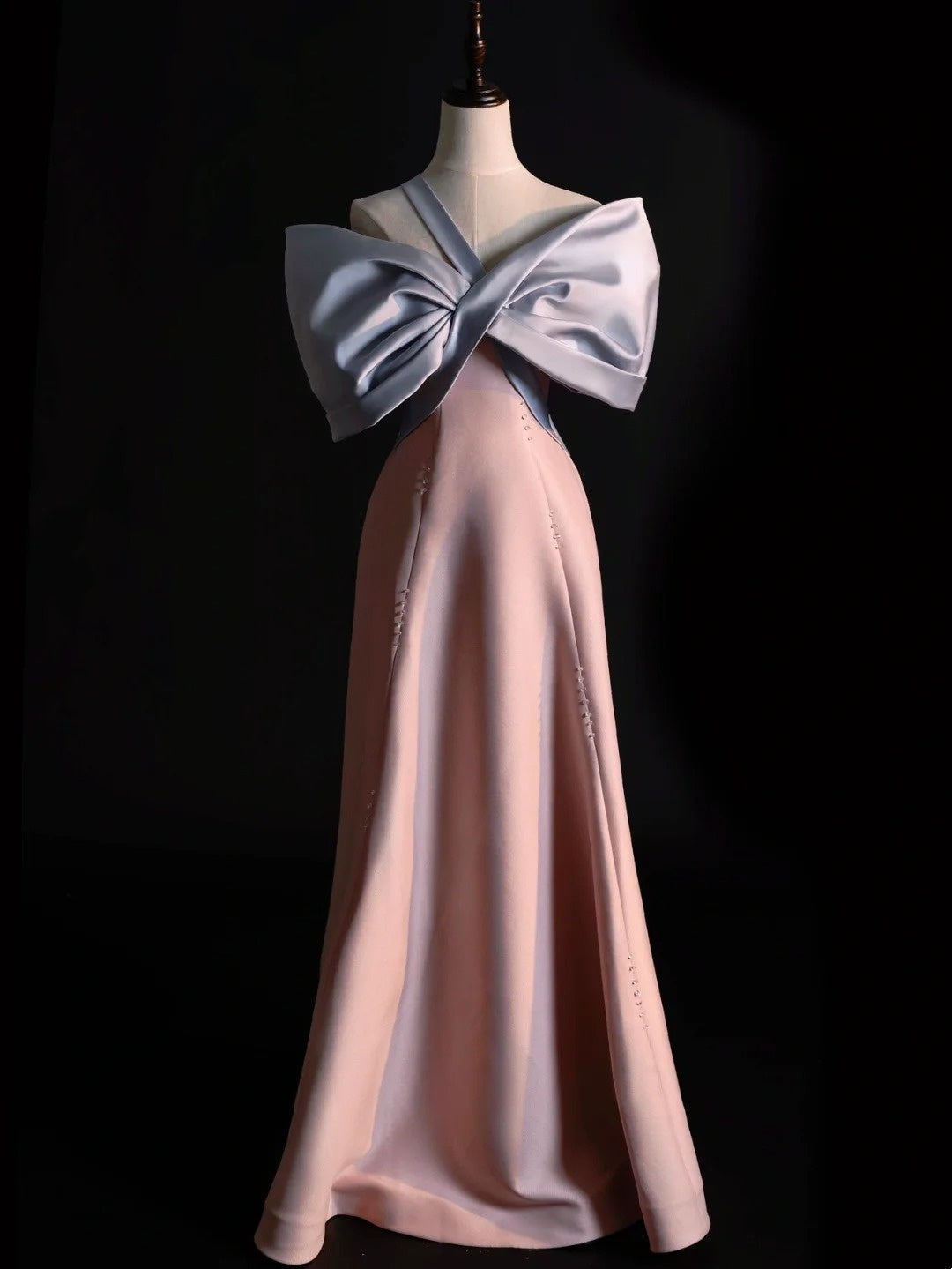 Elegantes, einseitig schulterfreies, rosafarbenes Satinkleid mit Schleife in A-Linie – langes Ballkleid/Abschlusskleid N1219