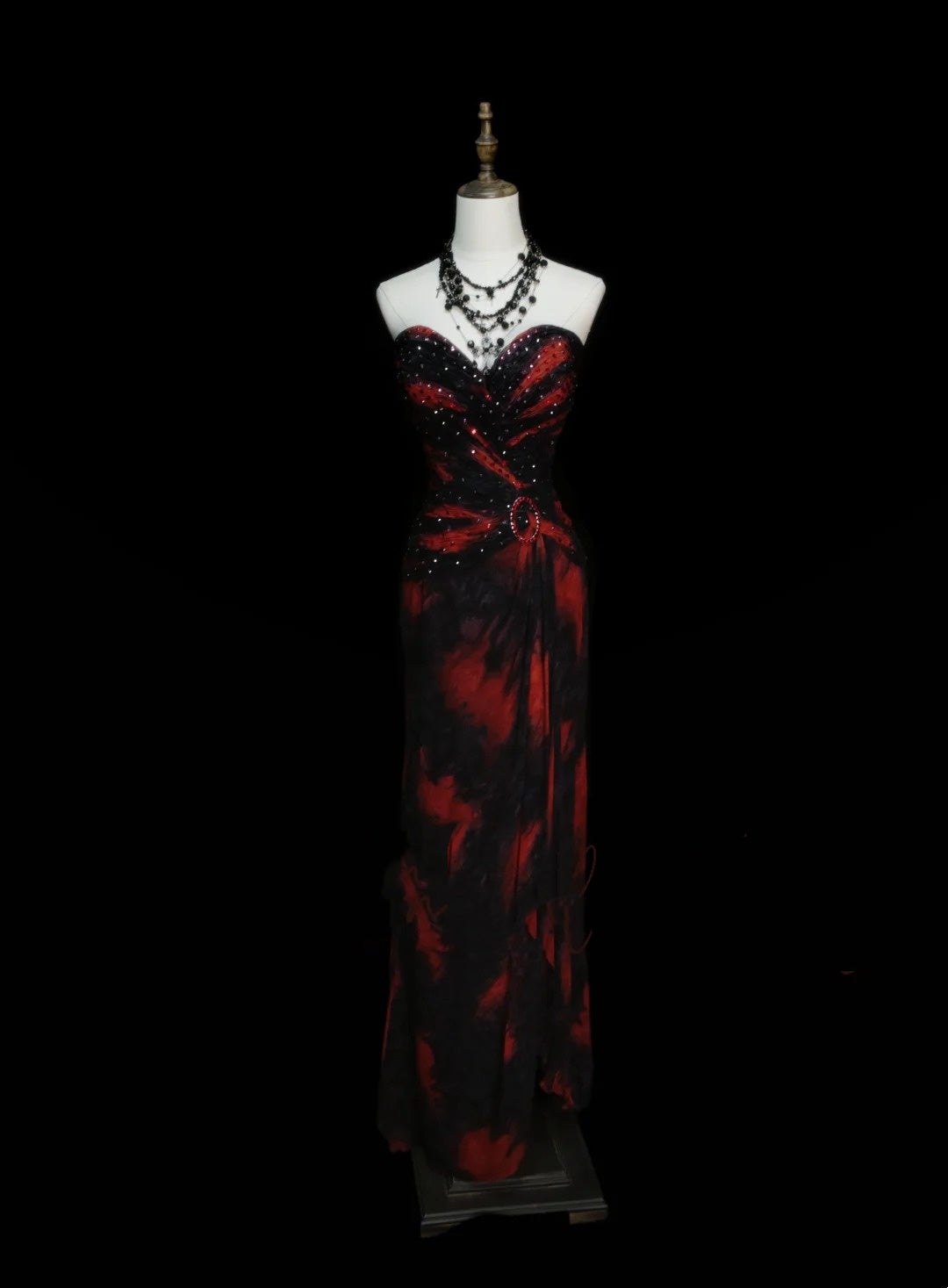 Robe de bal longue de style sirène, bustier cœur, noire et rouge, en mousseline à fleurs et perles, style années 80, pour lycéennes (N1338)