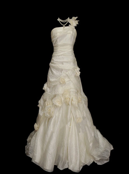 Robe de mariée sirène vintage années 70 à une épaule ornée de fleurs 3D, style conte de fées, référence N1384