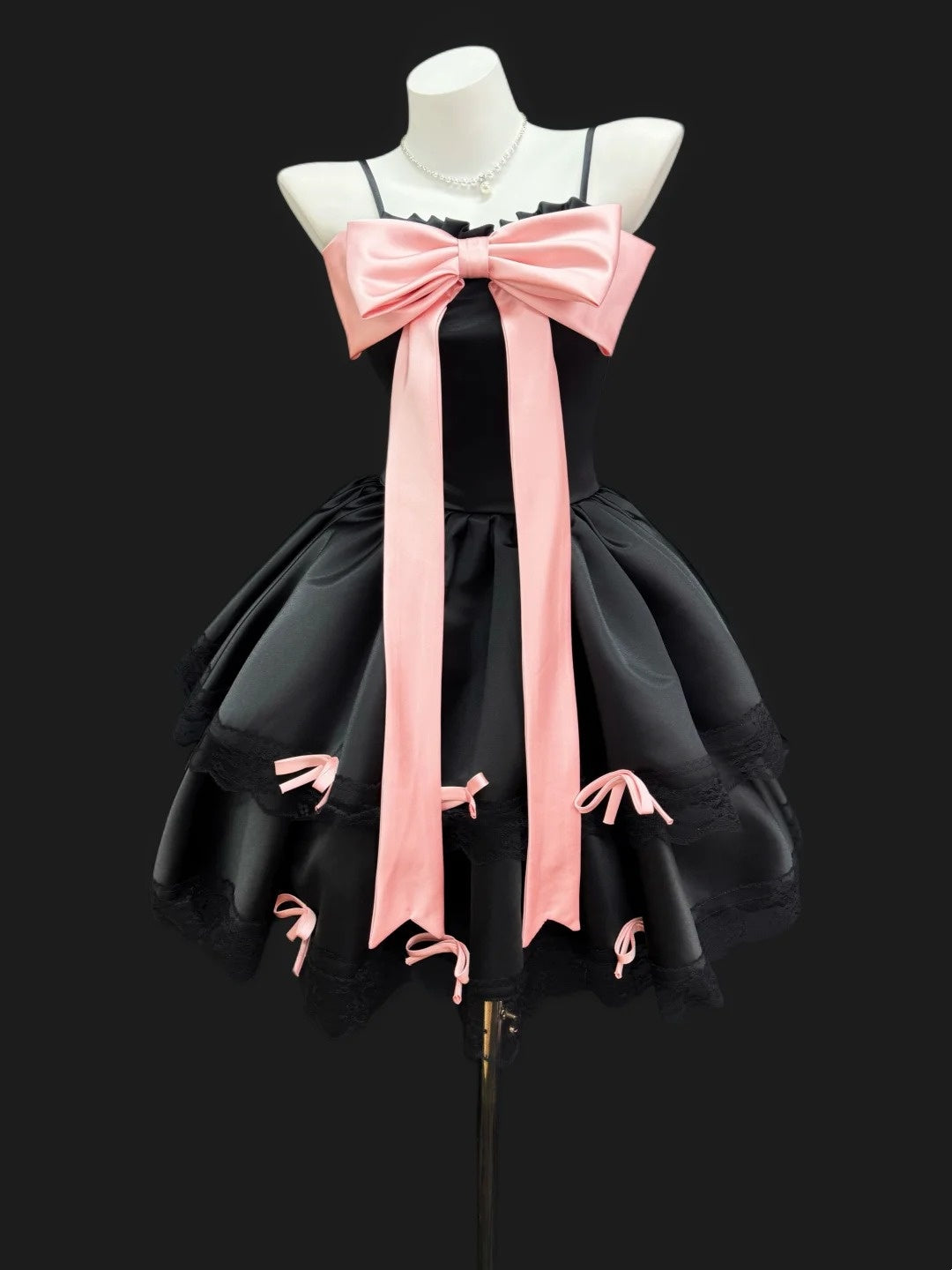 Robe de bal romantique à fines bretelles rose et noire en satin pour senior, courte, pour la remise des diplômes ou le bal de promo N4513