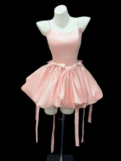 Robe de bal romantique à fines bretelles en satin rose sauge - Inspiration senior - Robes de bal de promo et de rentrée des classes N4498