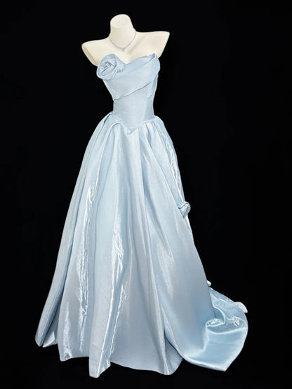 Einfache Ballkleid-Abschlussballkleider, Sweetheart-Ausschnitt, Hellblau, Bodenlang, Formelle Outfits RB4360