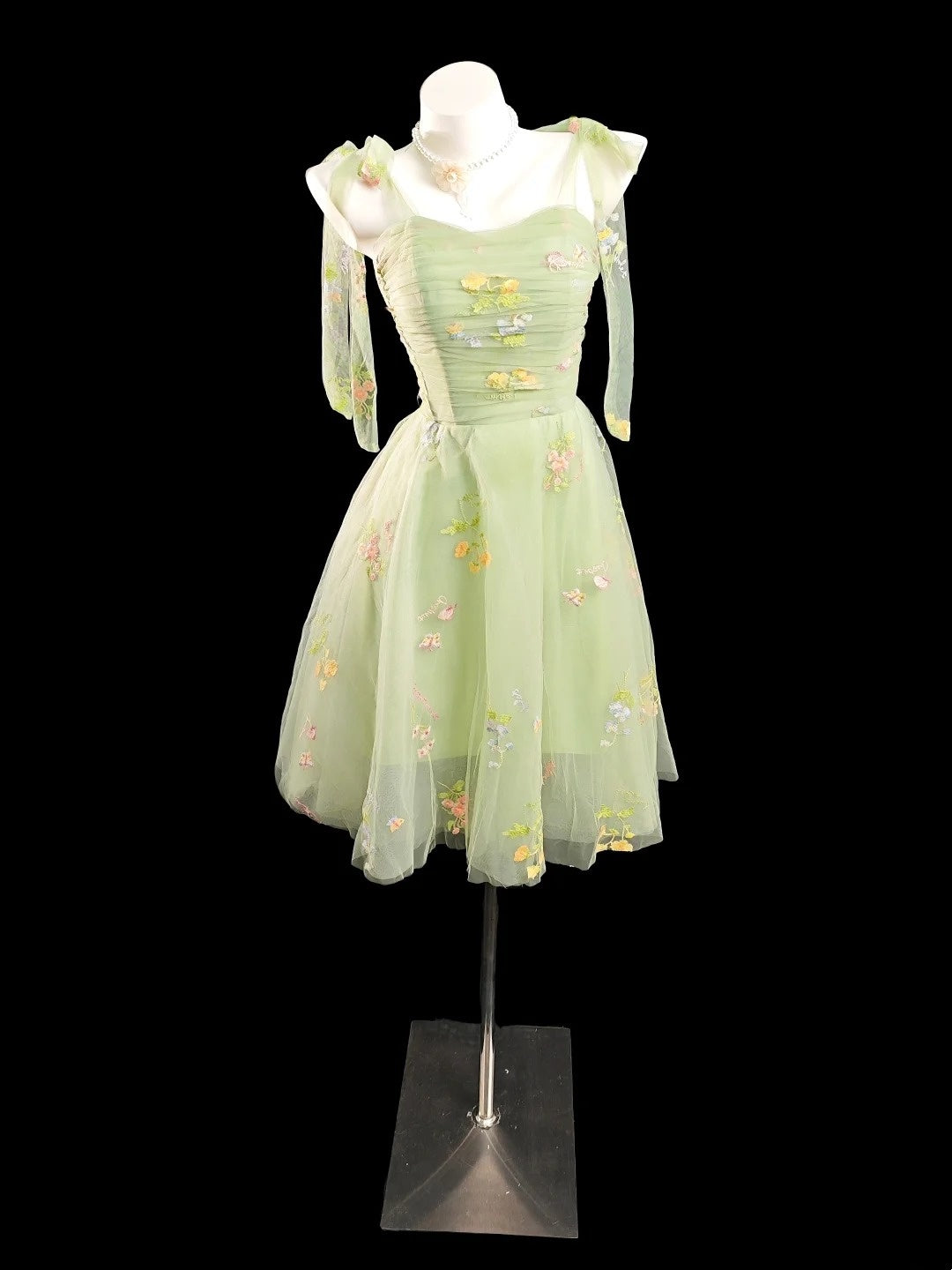 Robe de bal de fin d'année/retour à la maison coupe A bretelles fines en tulle à fleurs vert sauge N4496