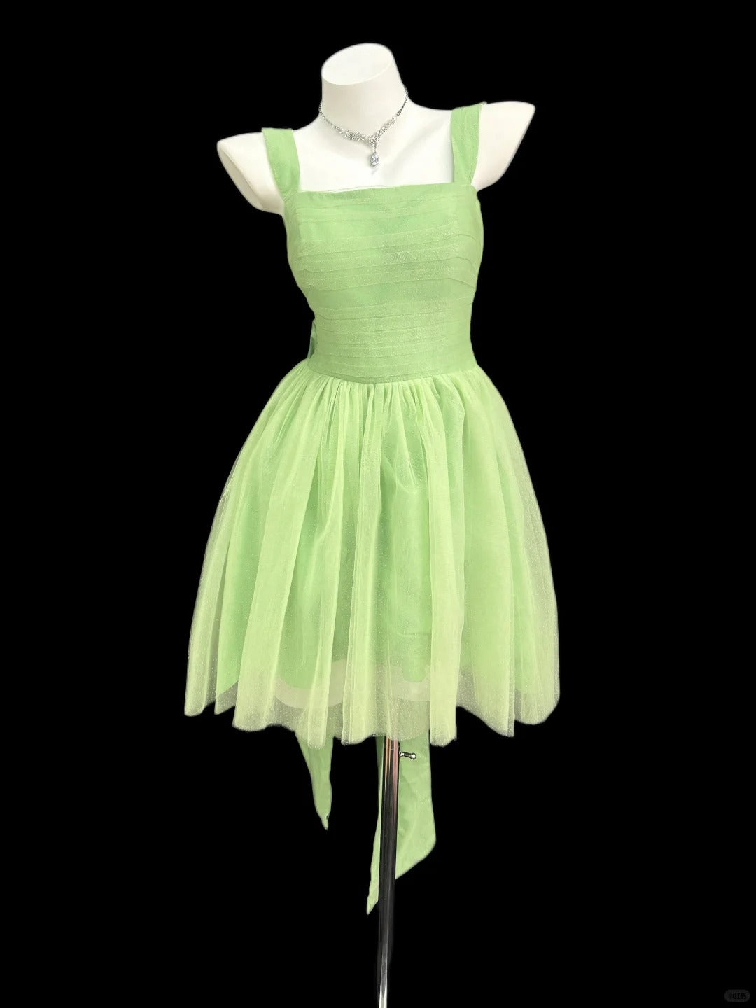 Romantisches A-Linien Spaghettiträger Grünes Tüll Kurzes Abschlussballkleid für Senioren High School Homecoming N4531