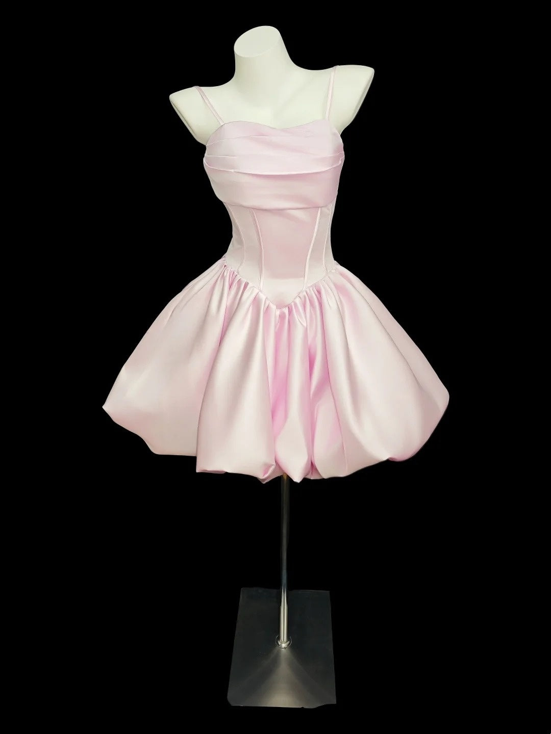 Robes de bal romantiques à bretelles spaghetti en satin rose pour seniors, courtes, de fin d'études secondaires, pour le retour à la maison N4505