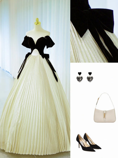 Pretty Prom Dresses Ball Gown Off The Shoulder Black Tops With Ruffle Long Formal Gown N2933