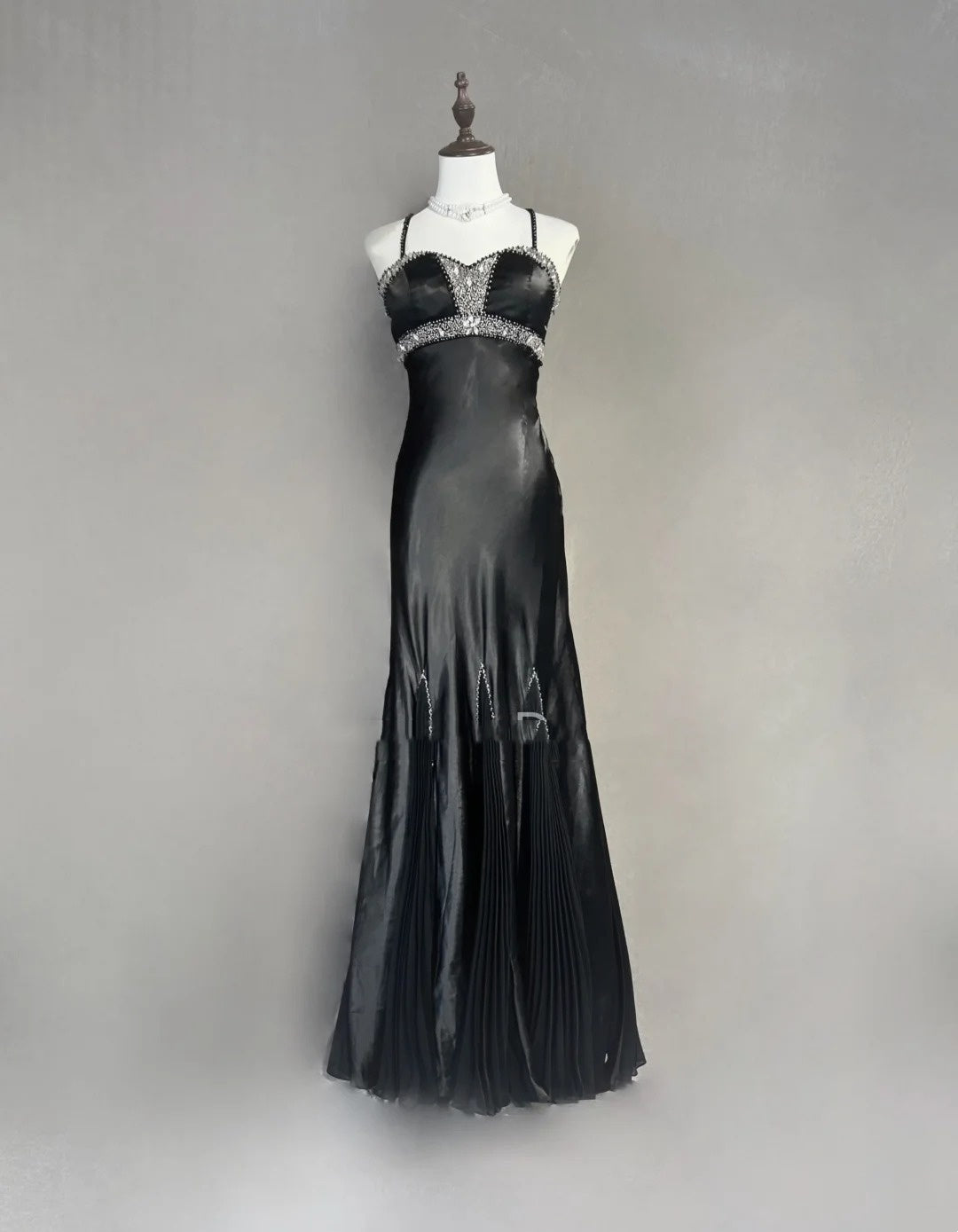 Robes de bal vintage sirène à fines bretelles en satin noir années 90 avec volants et perles longue robe de soirée formelle N2510