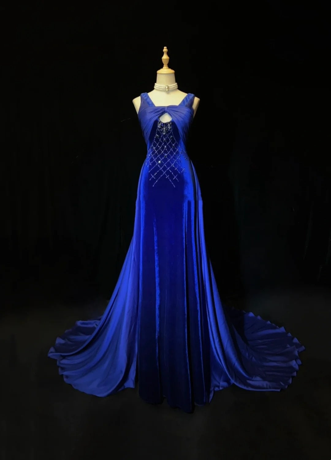Robes de bal vintage Sirène Bleu Royal Velours Sans Manches Avec Perles Années 90 Longue Robe de soirée N2902