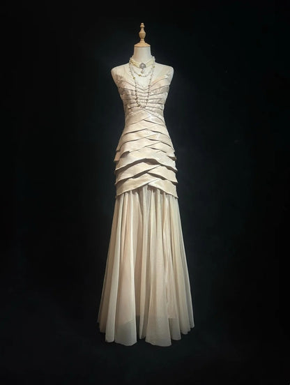 Vintage-Ballkleid Ästhetik Meerjungfrau V-Ausschnitt Champagner Mit Lagen Langes Abendkleid N3029