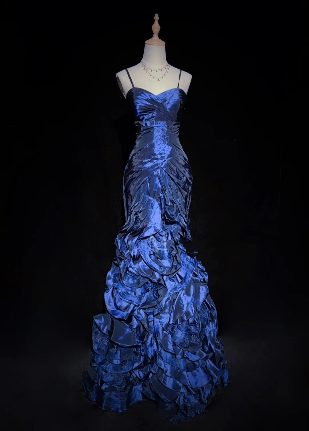 Vintage-Abschlussballkleider-Inspo Meerjungfrauen-Spaghetti-Träger Marineblau Gestufte Lagen 80er Jahre mit Rüschen Festliche Kleider N3361