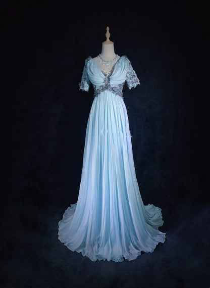 Vintage Abschlussballkleider 1960er A-Linie V-Ausschnitt Hellblau Chiffon mit appliziertem langen Abschlussballkleid N3109