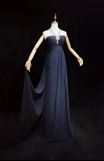 Robes de bal vintage Trapèze Licou Bleu marine Mousseline de soie Perlé Années 70 Longue robe de soirée N2615