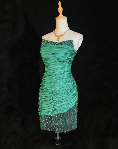 Robe de soirée/cocktail moulante bustier courte verte plissée style vintage pour bals de promo et retour à la maison N3903