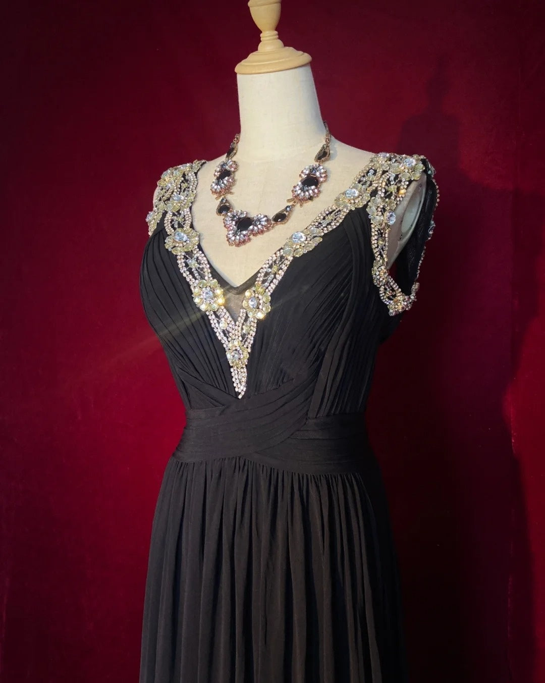 Vintage Prom Dresses 80er Jahre A-Linie V-Ausschnitt Black Tie Kleid Rückenfrei Chiffon Abendkleider N3473