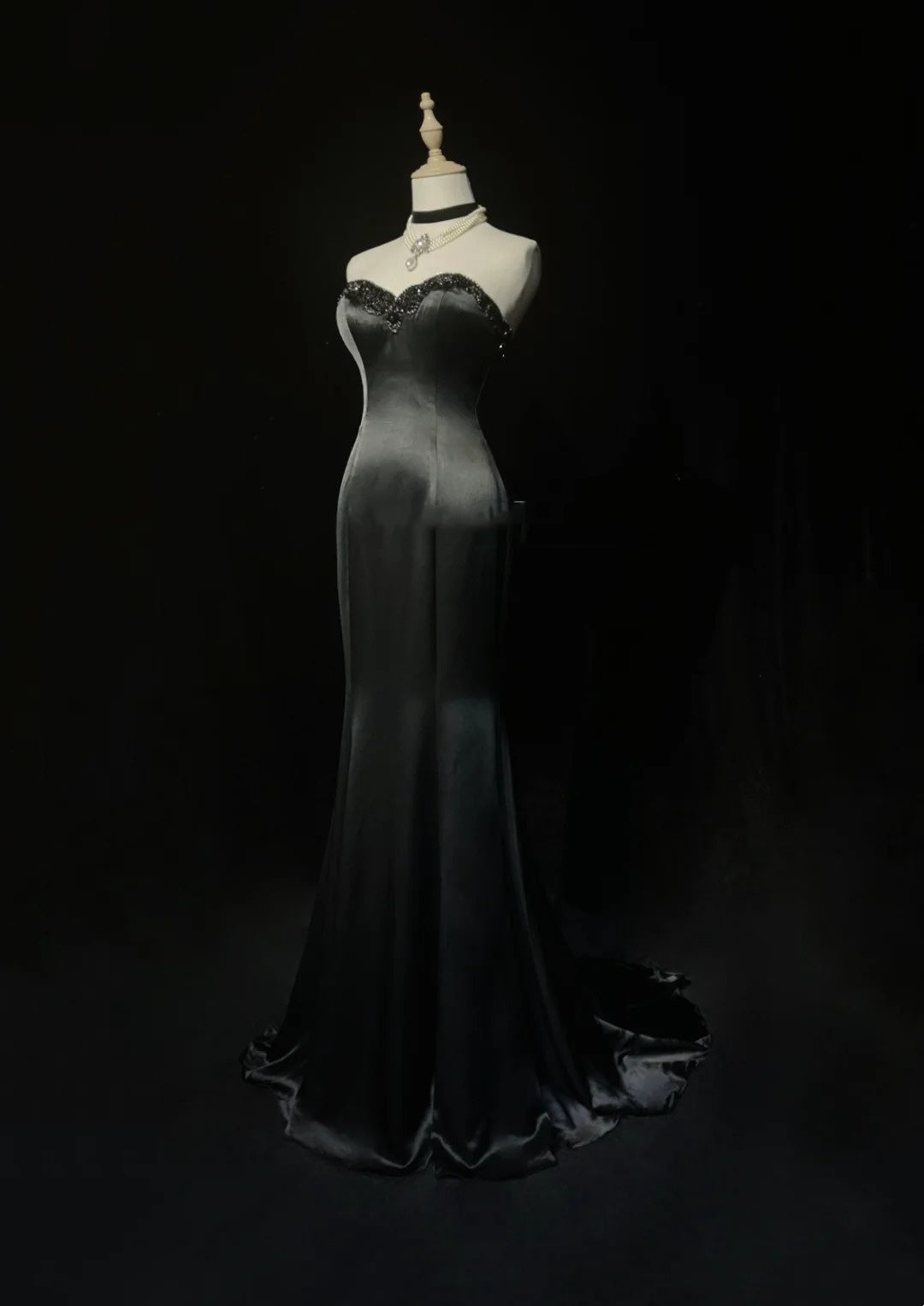 Robes de bal vintage sirène bustier satin noir perlé longue robe de soirée N2507