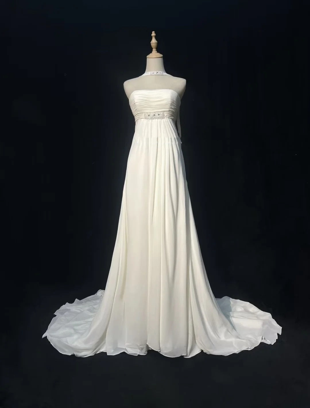 Elegant A line Strapless Chiffon White With Beads Wedding Bridal Gown Long Wedding Dresses RB5123