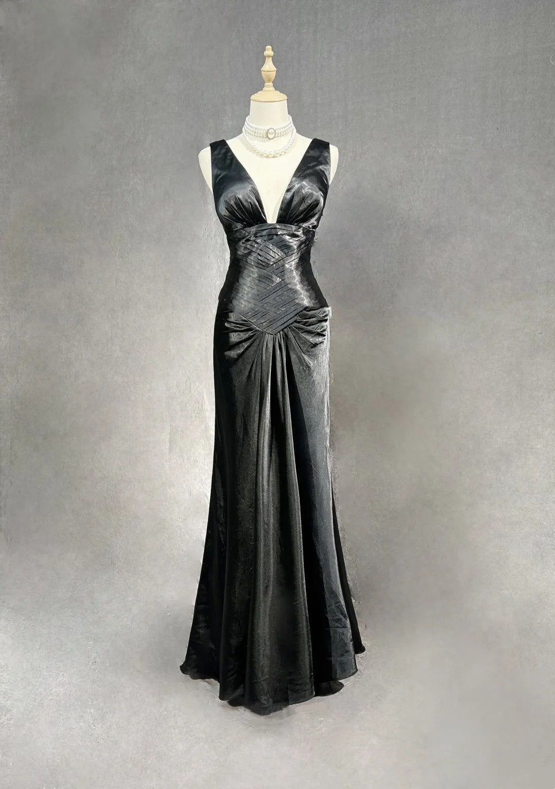 Robes de bal sirène modestes, dos nu, en satin noir avec volants, longues robes de soirée N3466