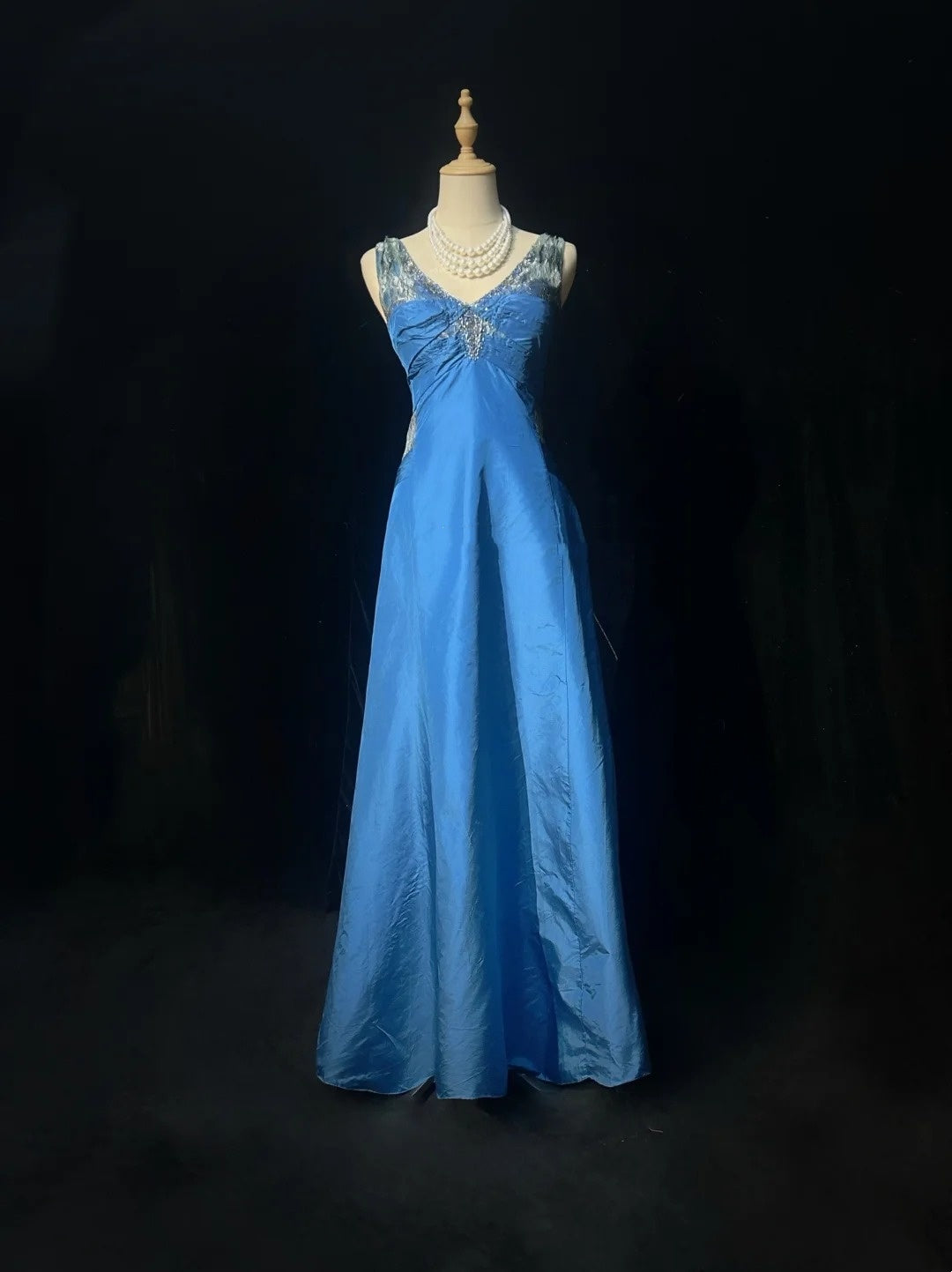 Robes de bal vintage en satin bleu en dentelle, coupe trapèze, col en V, années 1990, longue robe de soirée N2644