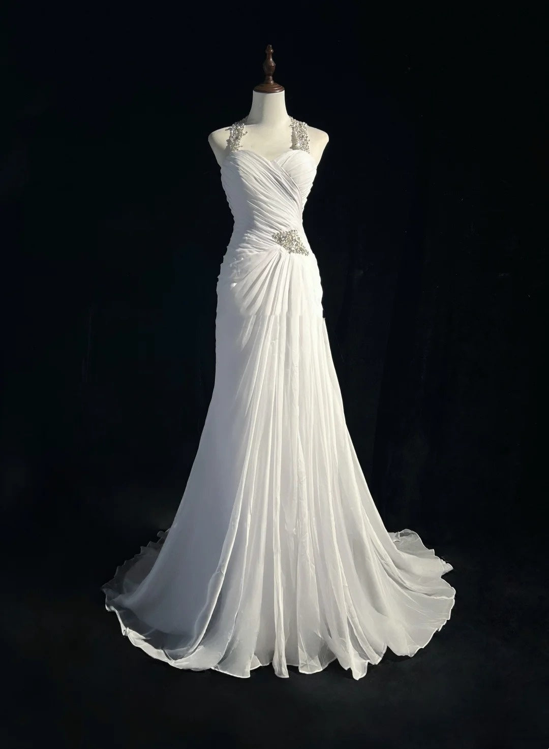 Robes de Mariée Intemporelles Sirène Dos Nu Chiffon Satin Blanc Avec Perles Longue Robe de Mariée N3474