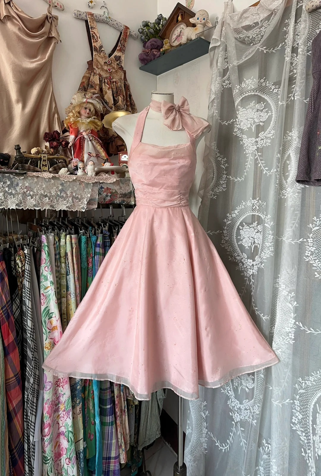 Vintage A-Linie Neckholder Rosa Kurze Abschlussball-Geburtstags-Heimkehrkleider N3725