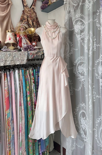 Elegantes, ärmelloses, hochgeschlossenes A-Linien-Abendkleid aus rosa Chiffon, Modell N1286