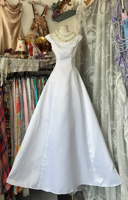 Robe de bal sobre en satin blanc, longue, style princesse, inspiration robe de soirée N1284