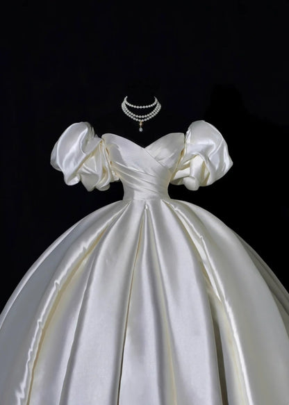 Robe de mariée simple, robe de bal, épaules dénudées, manches courtes, satin plissé, robe de mariée longue et cintrée AB2532