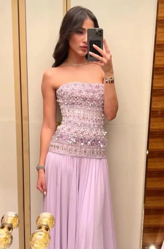 Elegantes A-Linien-Trägerloses Lila Chiffon Silber Perlen Lange Ballkleider Inspiration Trendy Abendkleider Formelle Party Ballkleid B376