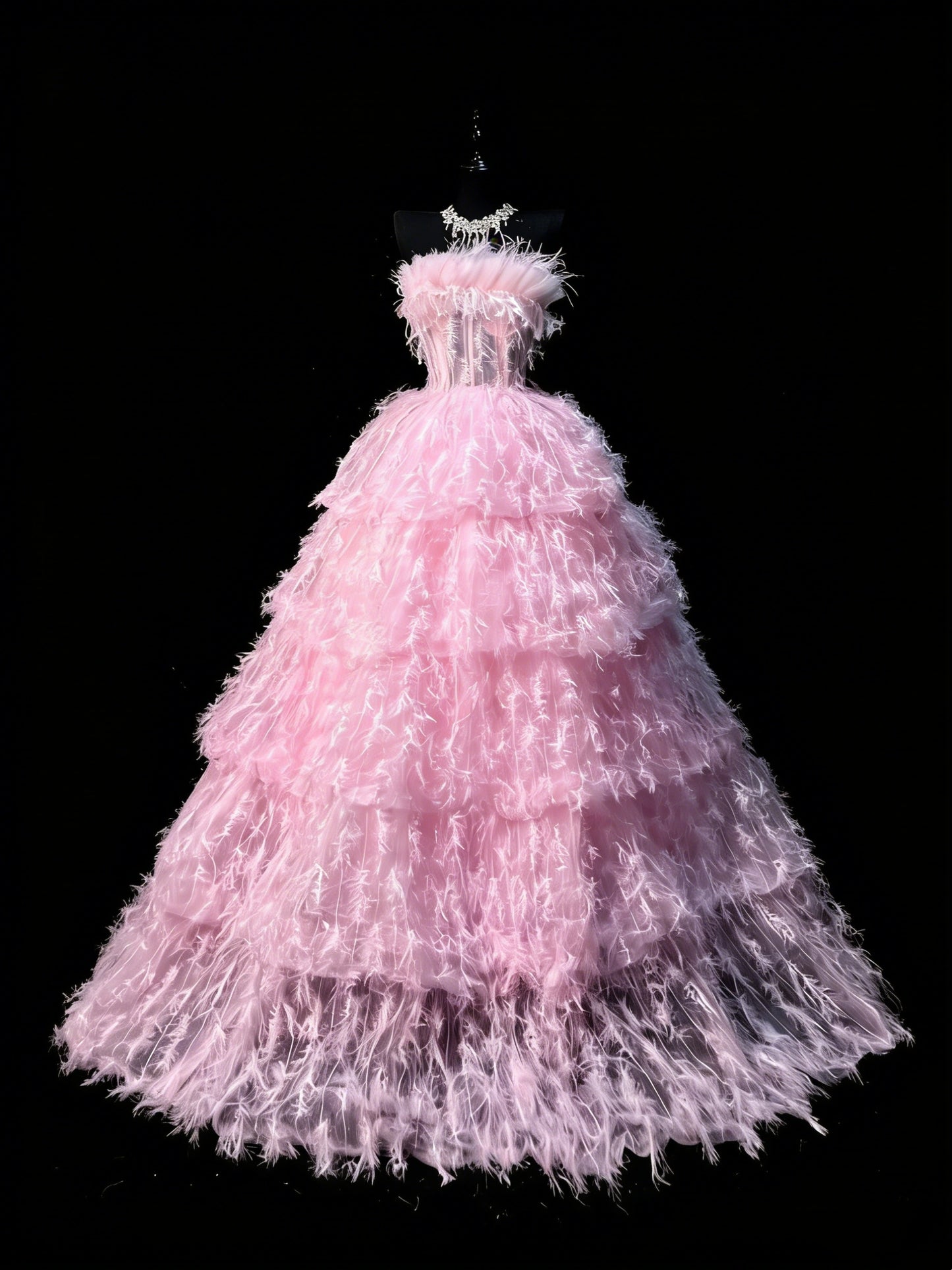 Robe de bal bustier rose en tulle sans manches ornée de plumes, robe longue de quinceañera pour femme, robe de quinceañera pour les 16 ans (N1199)