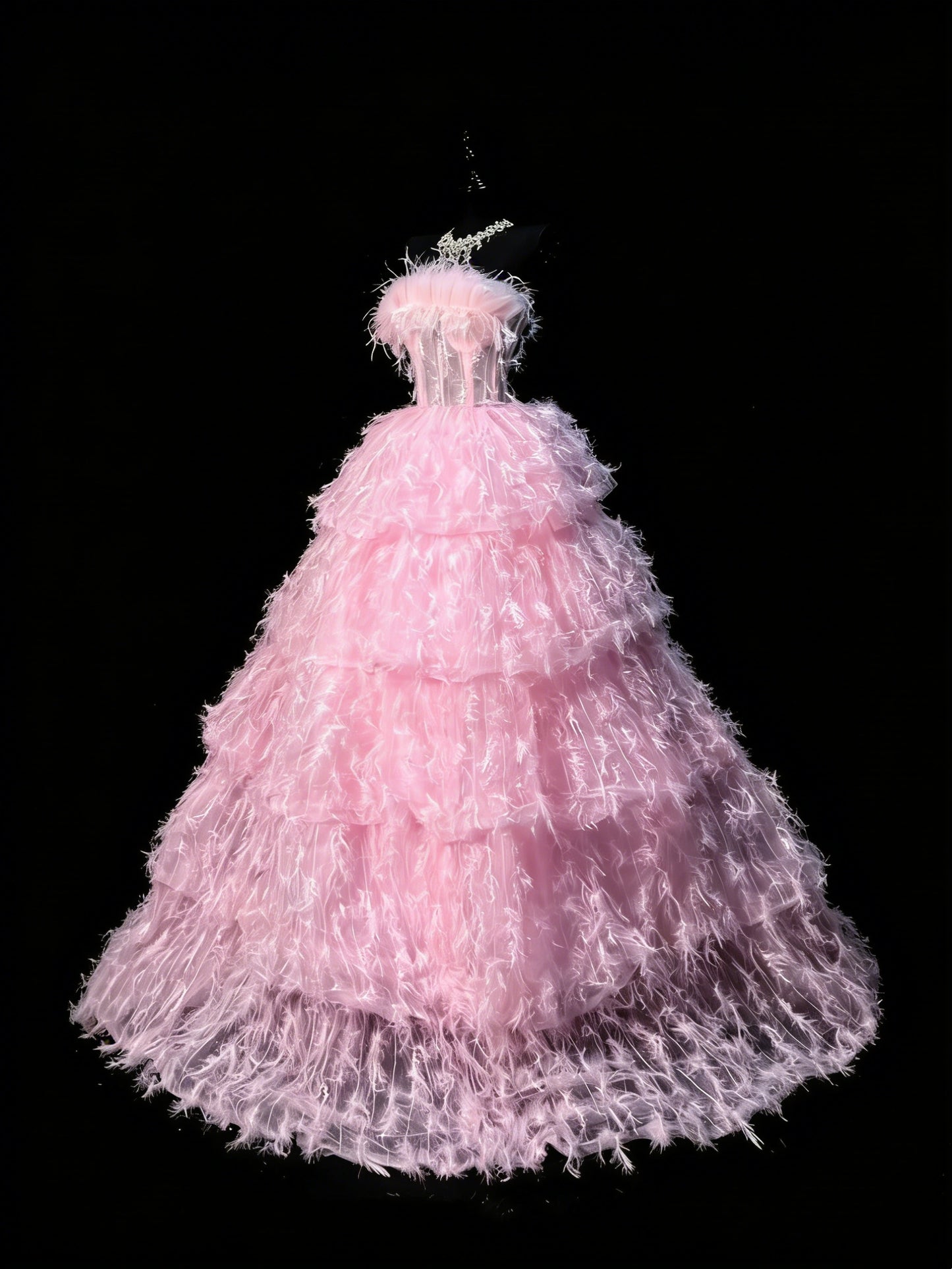 Robe de bal bustier rose en tulle sans manches ornée de plumes, robe longue de quinceañera pour femme, robe de quinceañera pour les 16 ans (N1199)