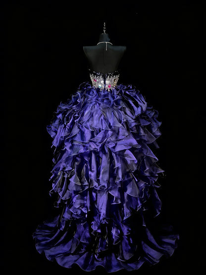 Elegantes, bodenlanges, marineblaues High-Low-Abendkleid mit Herzausschnitt – Inspiration für lange Abendkleider B391