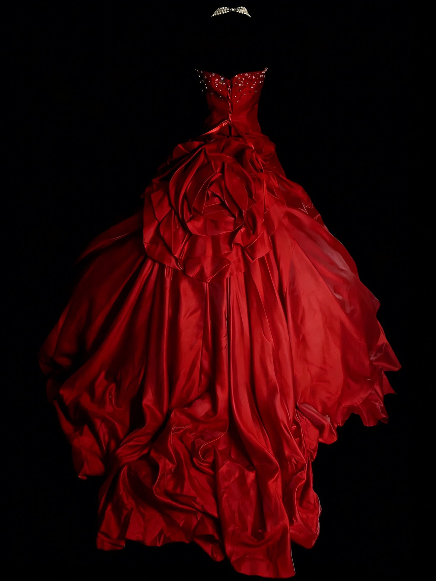Robe de bal bustier rouge satinée, style années 80, inspiration robes de soirée vintage pour Sweet 16 N1306