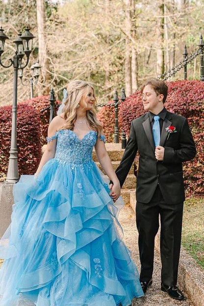 Robe de bal ravissante à épaules dénudées, bleu ciel clair, en dentelle et tulle, idéale pour les fêtes, les anniversaires et les remises de diplômes (AB1041).