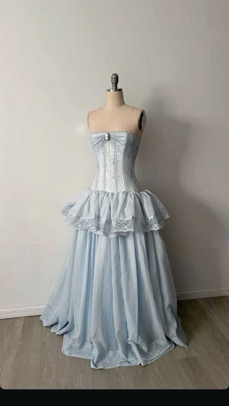 Princess Ball Gown Strapless Light Sky Blue Lace Perfection-Formal Gown Goals Long Prom Dress Evening Party Formal Outfits RB6750