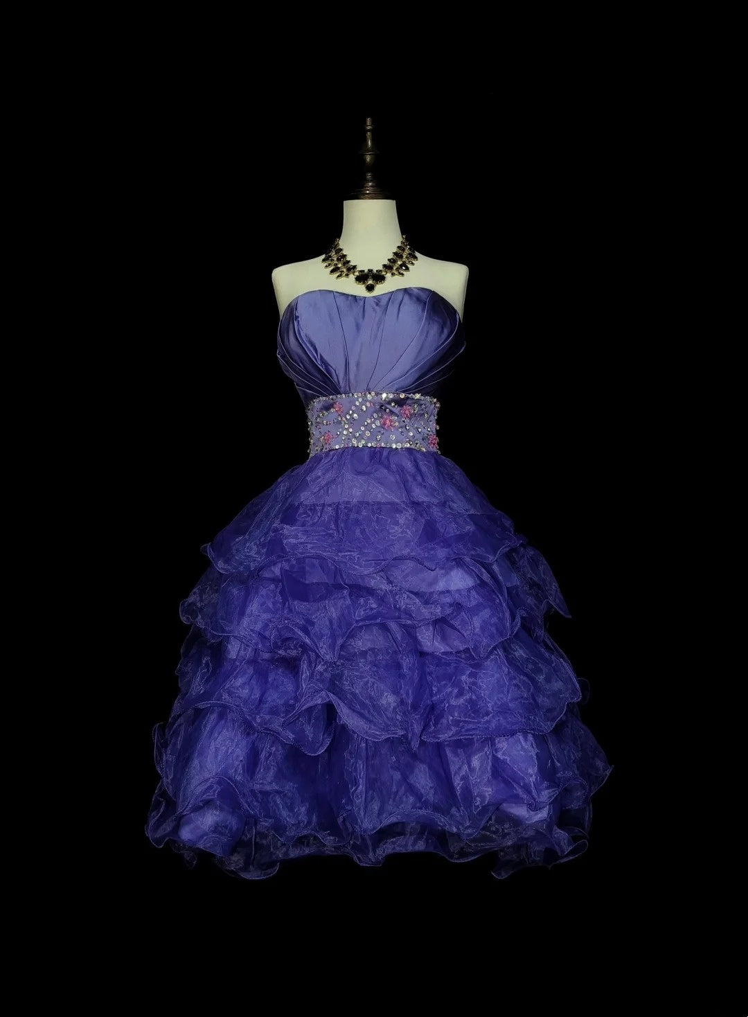 Einzigartiges trägerloses Ballkleid aus königsblauem Tüll im Stil der 2000er Jahre – Inspiration für Homecoming-Kleider (kurz) N1357