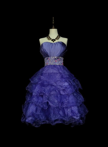 Einzigartiges trägerloses Ballkleid aus königsblauem Tüll im Stil der 2000er Jahre – Inspiration für Homecoming-Kleider (kurz) N1357