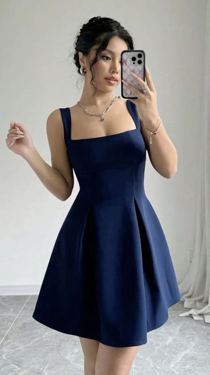 Robe de bal de promo courte mini en satin bleu marine élégante coupe trapèze col carré, tenues de rentrée des classes pour jeunes diplômées RB4386