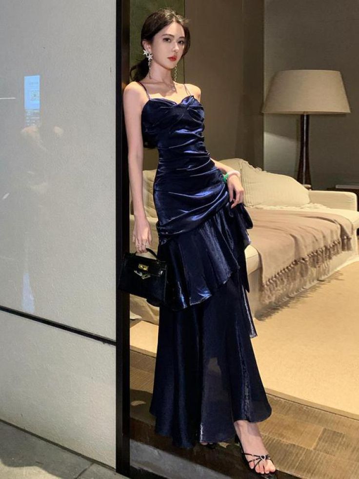 Sexy Meerjungfrauen-Spaghettiträger-Abendkleid aus Satin in Königsblau, langes Ballkleid, Partykleid zum 18. Geburtstag, Abschlusskleid N878