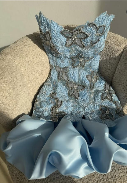 Glitzernde, trägerlose, blaue Etuikleid mit Kristallen, Abschlusskleid, Mini, Senior Inspo, kurzes Homecoming-Kleid RB3138