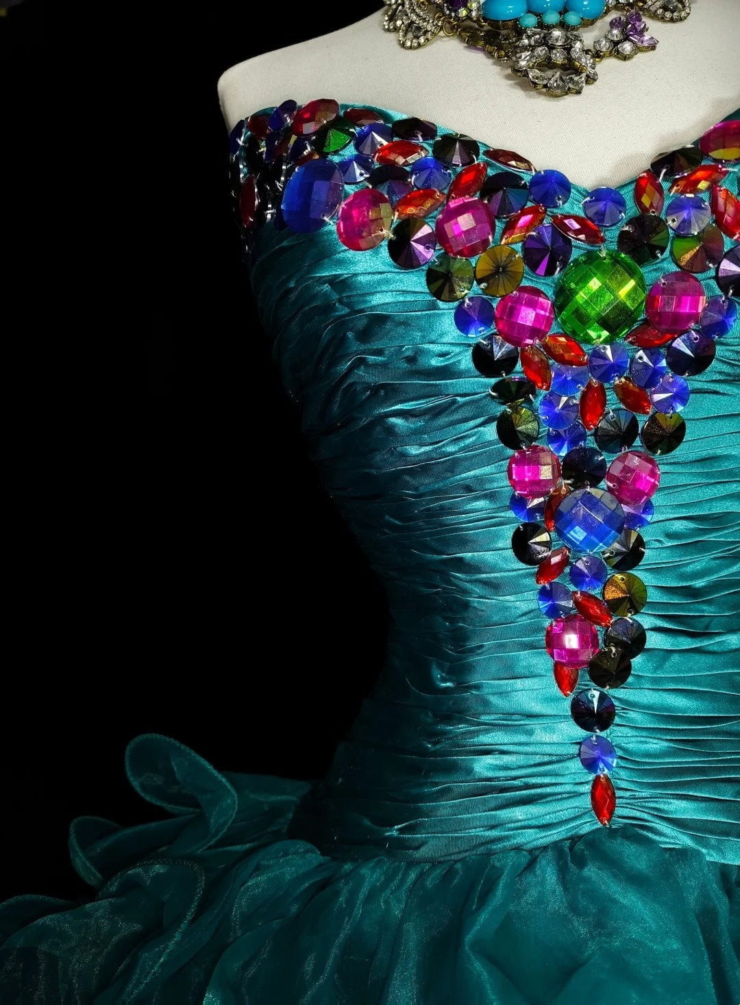 Einzigartiges Ballkleid mit Herzausschnitt, dunkelgrüner Tüll, inspiriert von den 2000er Jahren, Homecoming-Kleider, kurze Inspiration N1362