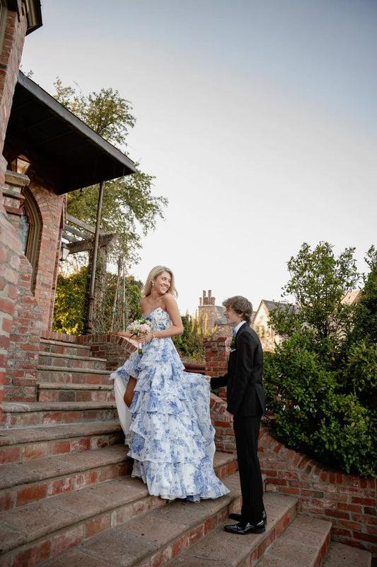 Elegantes Ballkleid mit Herzausschnitt, hellblauer Chiffon mit Blumenmuster und Schlitz, langes Partykleid, Abendkleid AC026