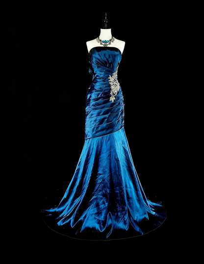 Vintage Meerjungfrau-Abschlussballkleider Trägerlos Falten Marineblau Satin Mit Applikationen Langes Partykleid N2372