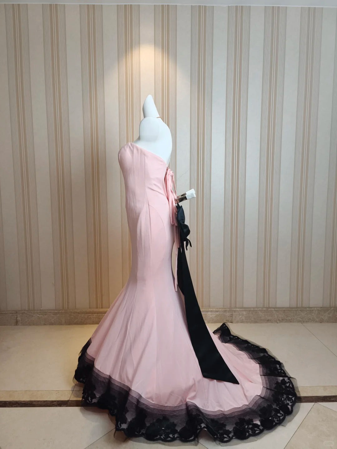 Élégante robe de bal formelle sirène rose bonbon en mousseline avec dentelle noire pour 18ème anniversaire N4192